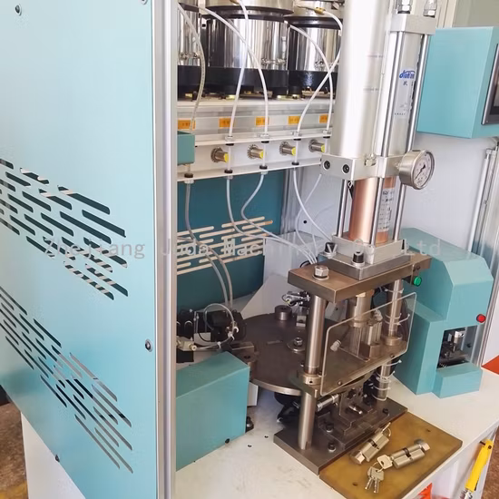 Станок для сверления отверстий в дверных замках для производства цилиндровых замков